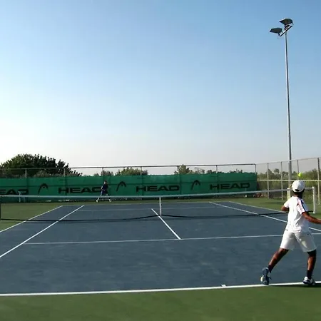 Villa Protaras Tennis And Country Club *